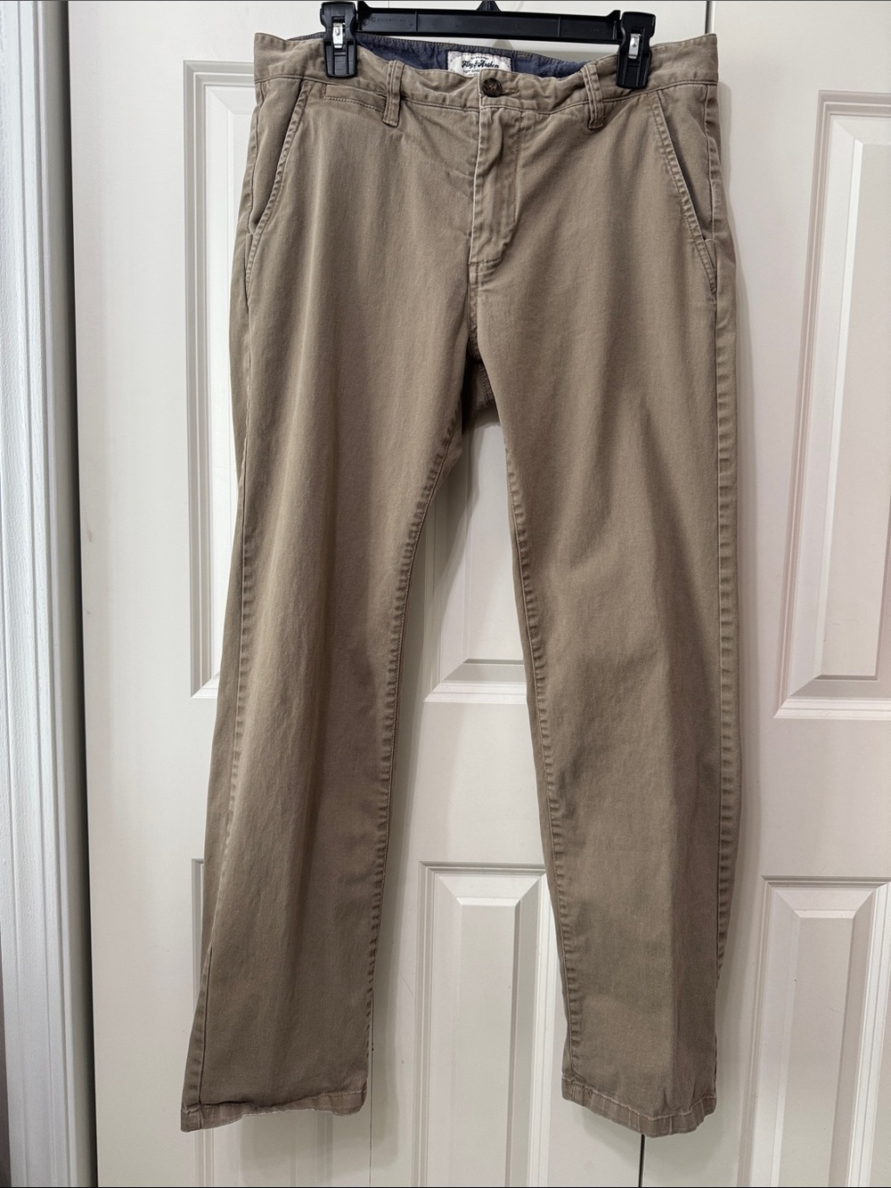 Men's Khaki Flat Front/ Straight Leg Chino Pants - Tan